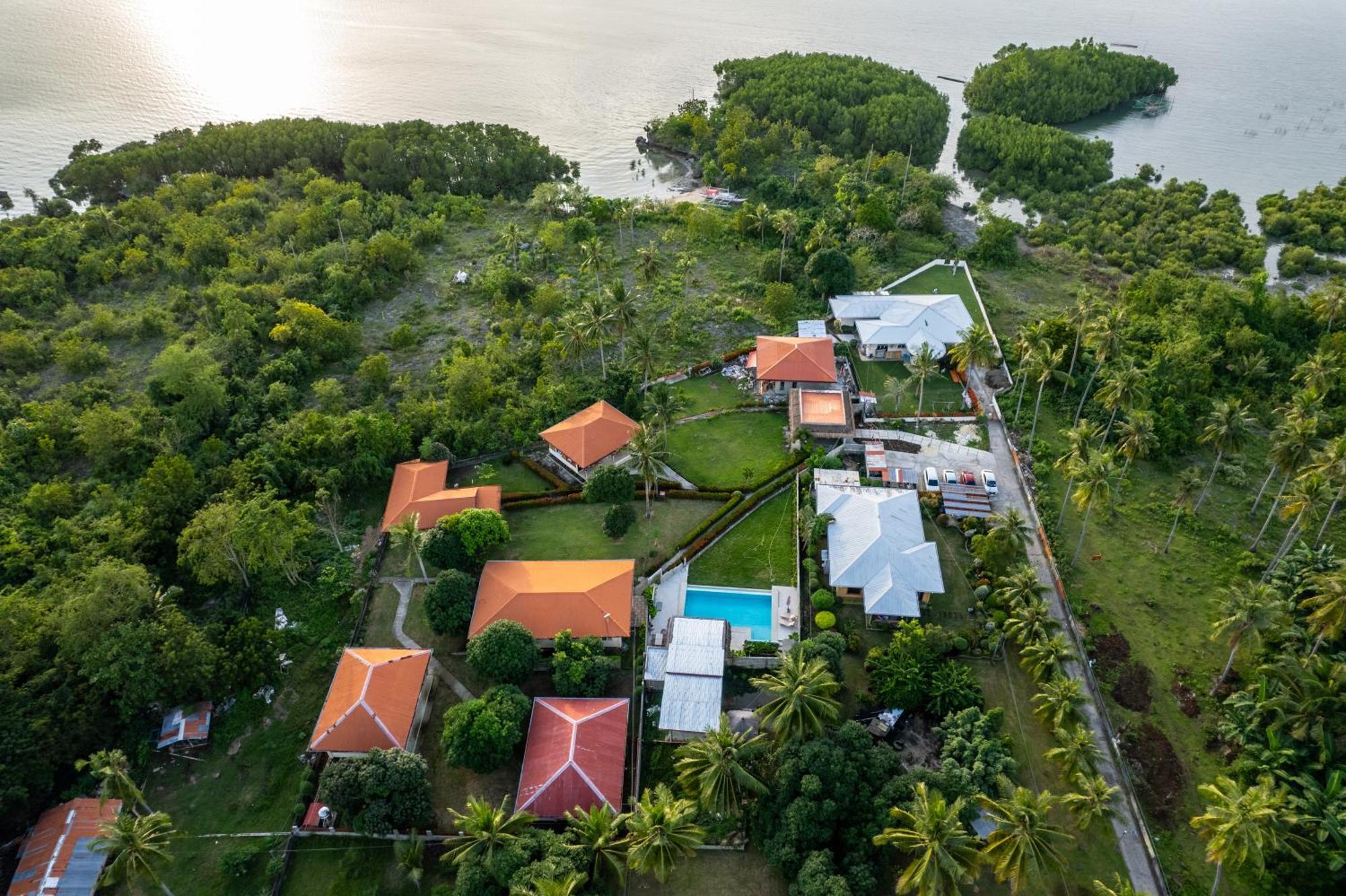 Villa Alessandra Homestay Moalboal Buitenkant foto