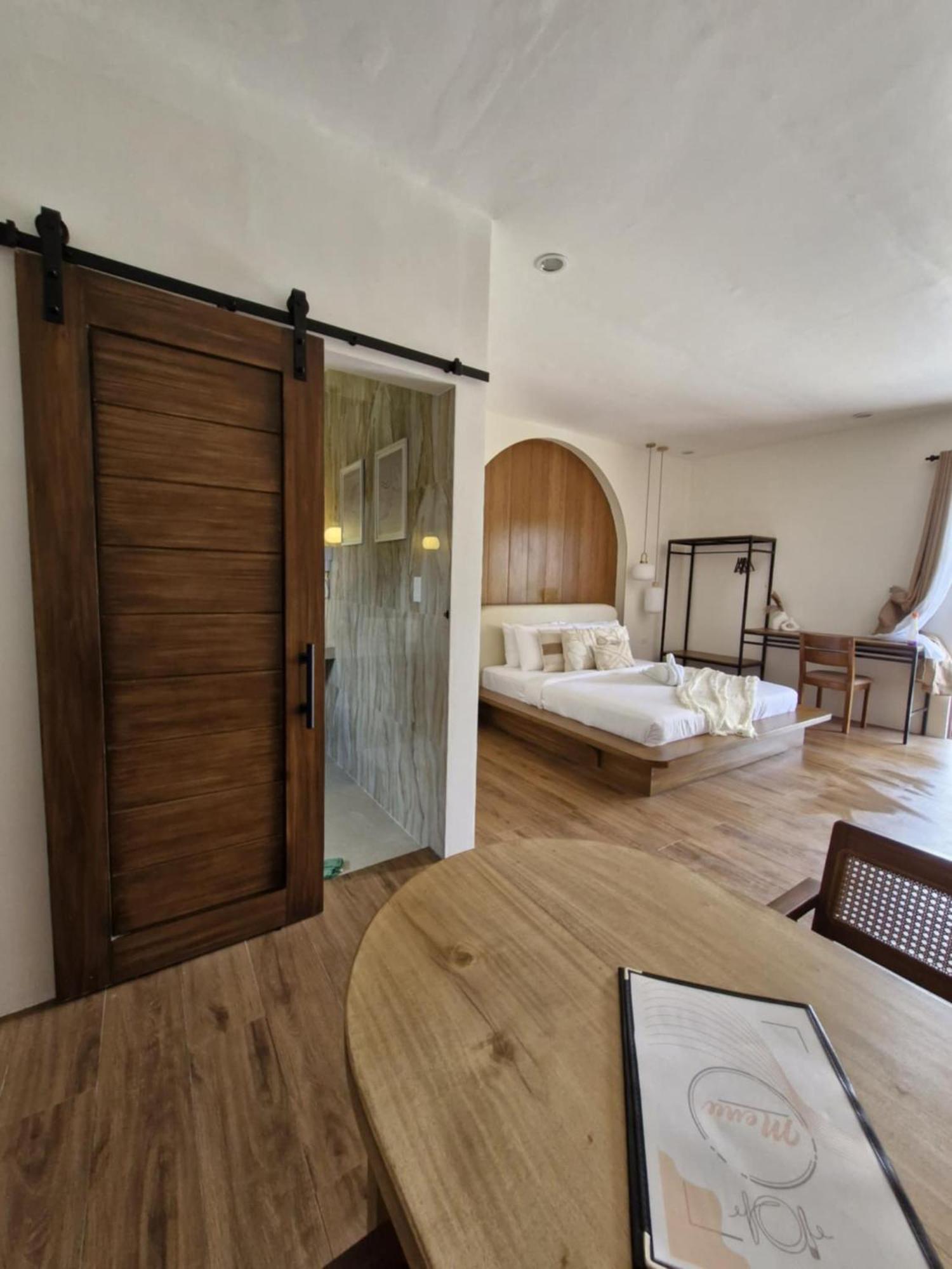 Villa Alessandra Homestay Moalboal Buitenkant foto